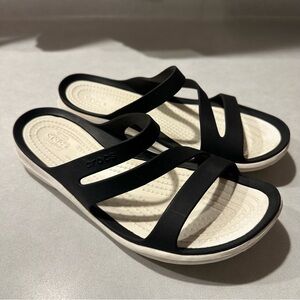 Crocs Women's Sandals Size 7 Black & White Slip On Slides Minimalist Simple Cool